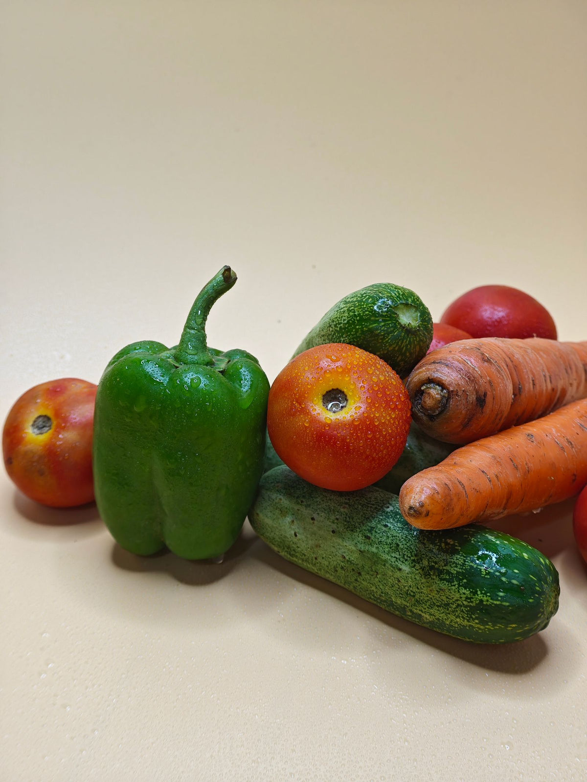 Frisches Gemüse als Bestandteil einer ballaststoffreichen Ernährung