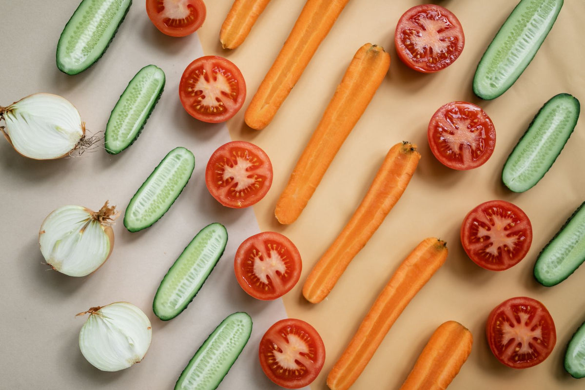 Frisch geschnittenes Gemüse für eine abwechslungsreiche Ernährung
